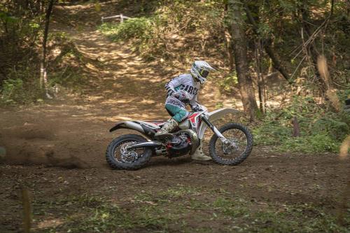 Motociclismo_Fuoristradacomparativa_3 enduro_239_ps_web