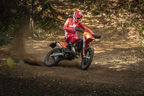 Motociclismo_Fuoristradacomparativa_3 enduro_248_ps_web