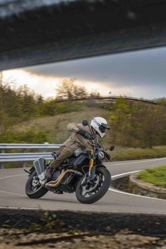 Motociclismo_indian_0338_ps_web